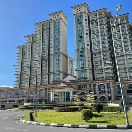 Kuching Cozy Comfort 01 - Riverine Diamond Kuching 4 Pax Exterior photo